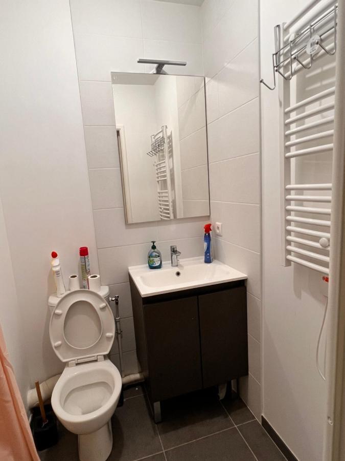 Chambre Individuelle Dans Un Appartement A 37 De Champs Elysees Sartrouville Zewnętrze zdjęcie