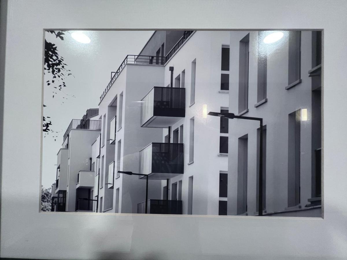 Chambre Individuelle Dans Un Appartement A 37 De Champs Elysees Sartrouville Zewnętrze zdjęcie